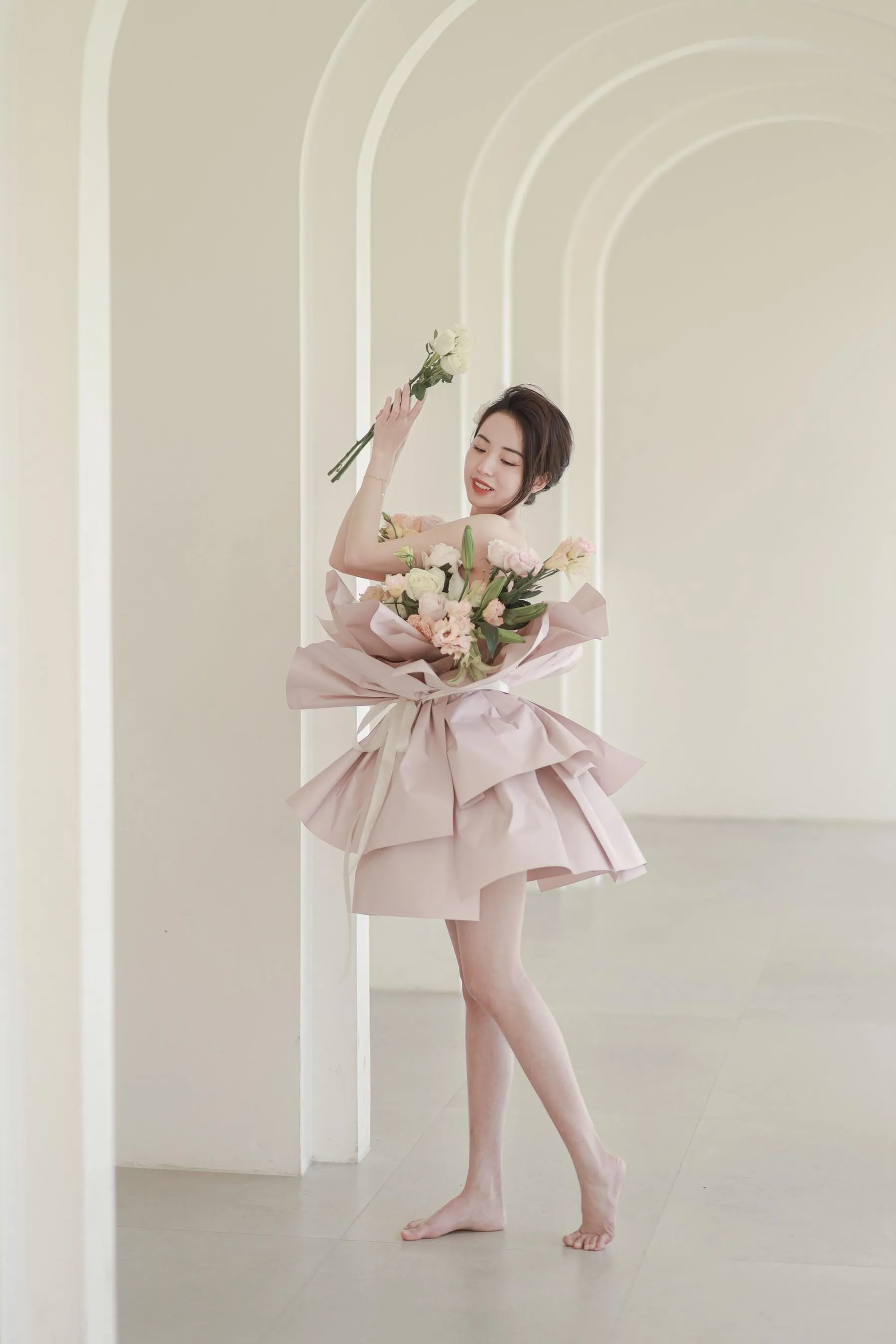 [艺图语] 2022.07.02 花与少女 小朱 [36P]插图4